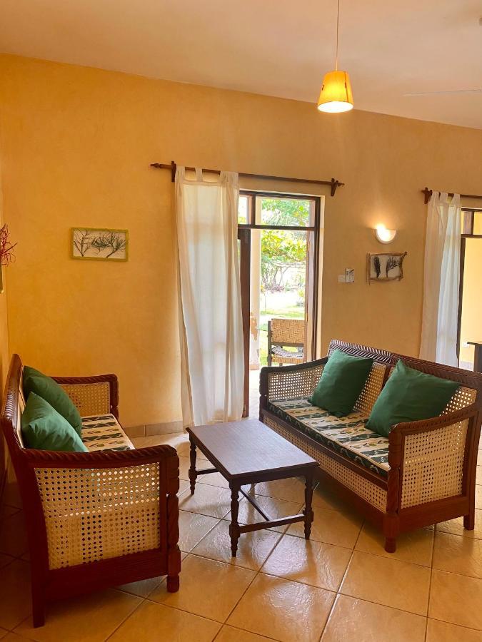 Flametree Beach Homes Diani Beach Exteriör bild