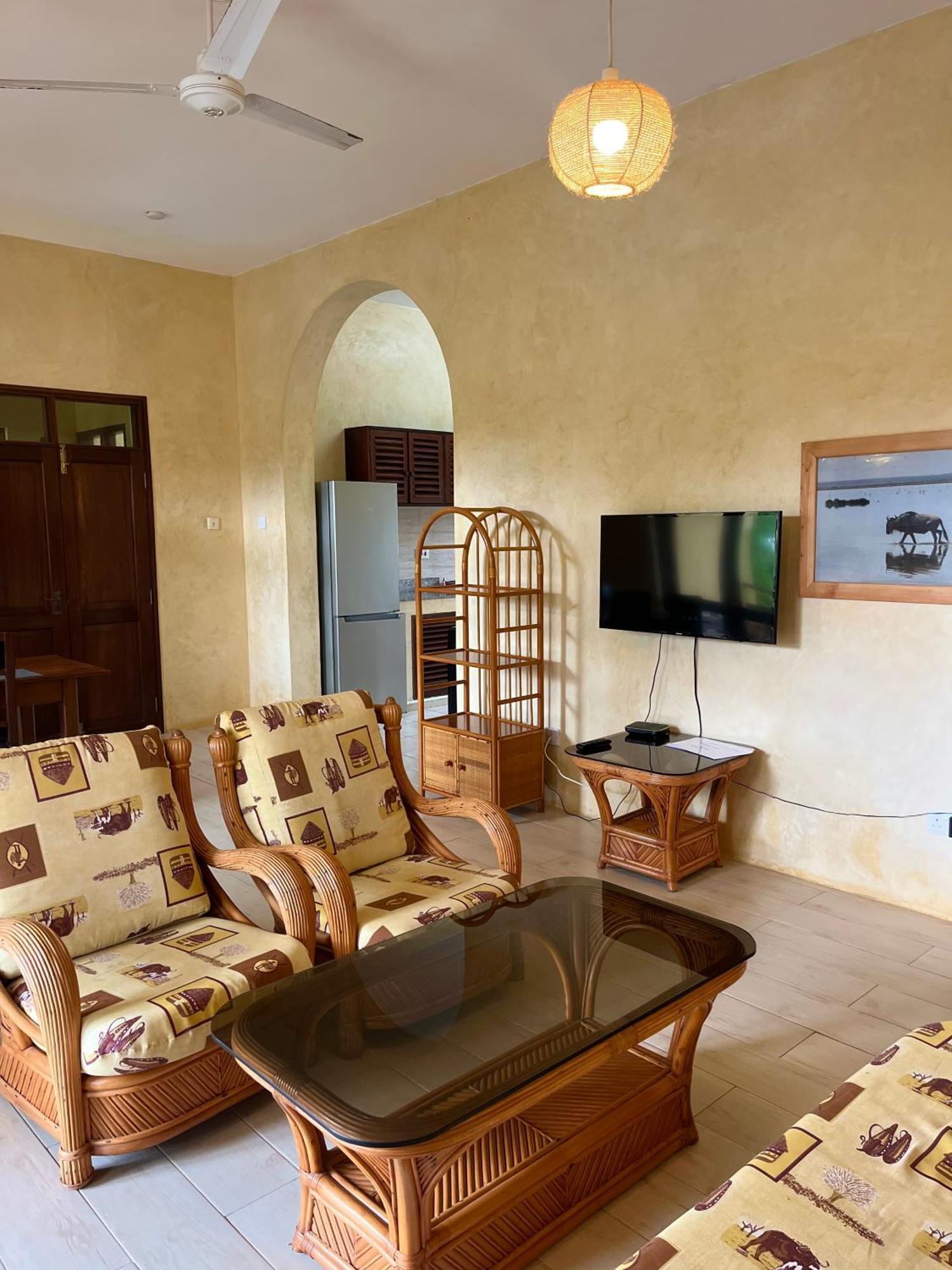 Flametree Beach Homes Diani Beach Exteriör bild