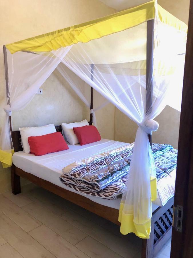 Flametree Beach Homes Diani Beach Exteriör bild